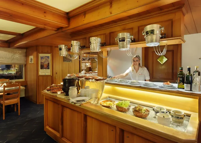 Ambiance 3* زيرمات