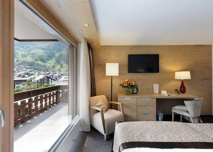 Ambiance 3* צרמט